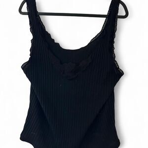 Hanna Women's Black lace tank top